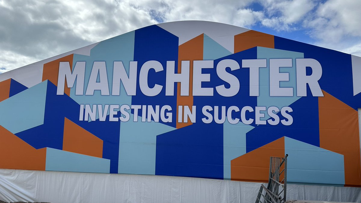 jillburdett's tweet photo. Right. It’s been a while. But good to be back @mcrMIPIM https://t.co/9ogb2EQ7mP