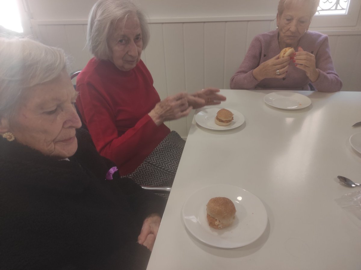 #lunes #cocineando #aperitivo #asídagustoempezarlasemana