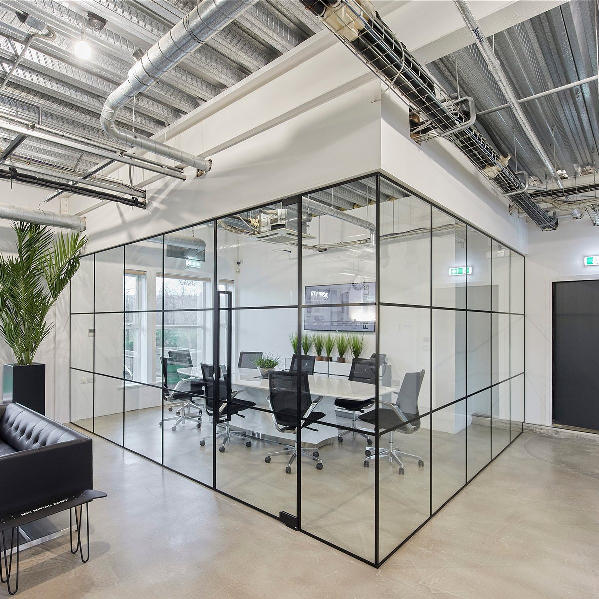Create your own office partition configuration using CRL Hardware for greater creative freedom. Using corner profiles, flat bars and U profile glazing channels to get a look which is unique to your space. . #officepartition #glasspartition #partition