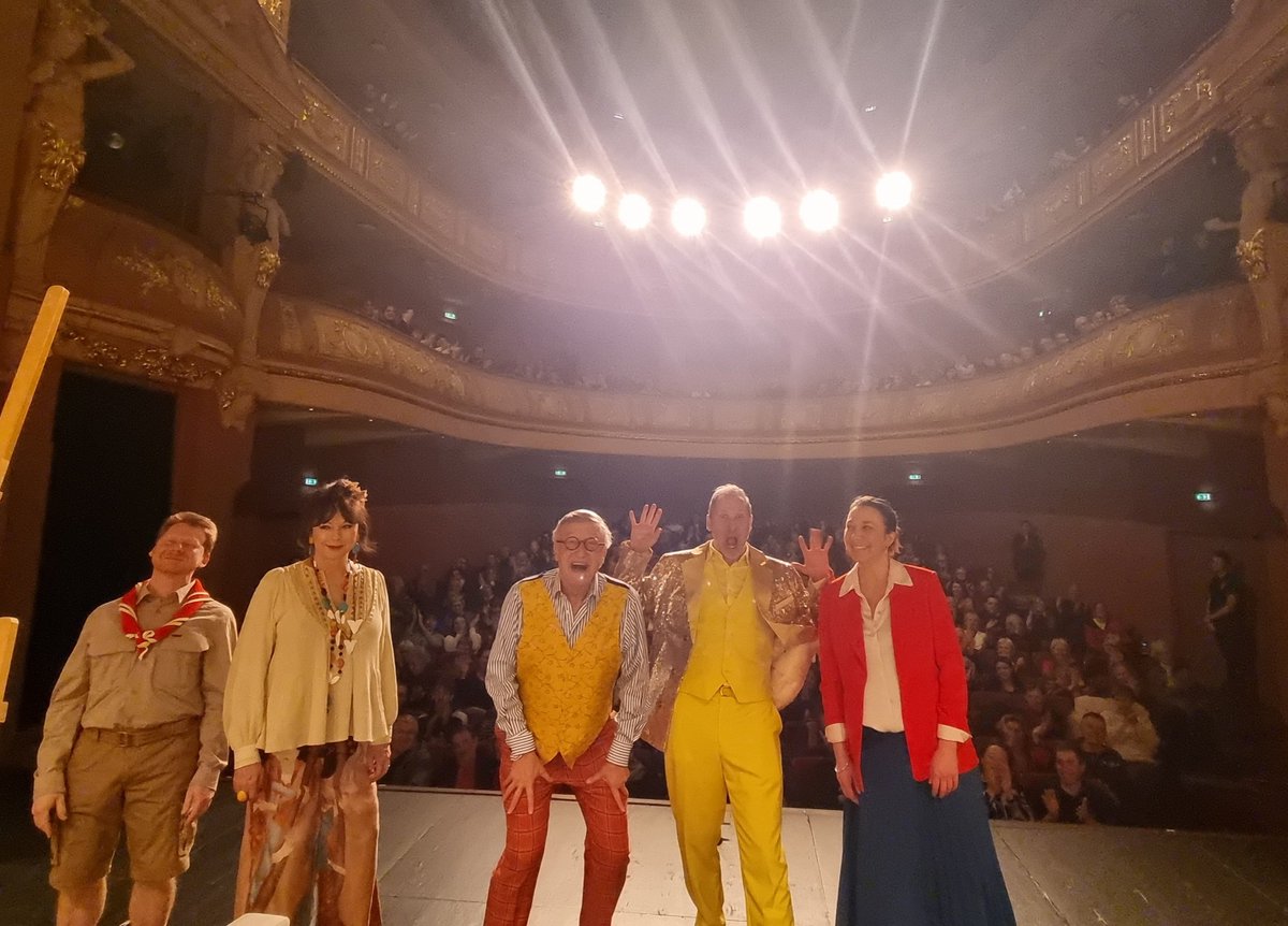 Plus que cette semaine pour voir ma pièce "Un culot monstre" au Théâtre de la tête d or de Lyon !! On vous attend !