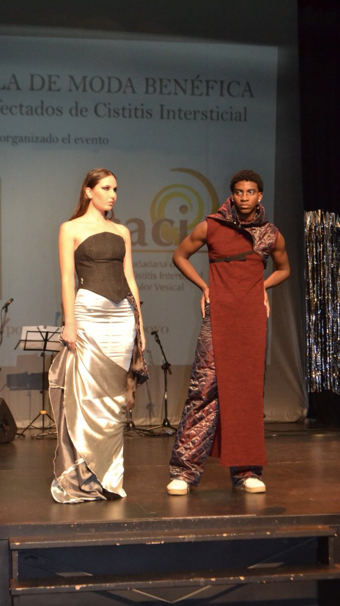 EscuelaModeloIN's tweet photo. ✨DESFILE BENÉFICO✨

Aquí tenéis algunas fotos de nuestros alumnos desfilando por las enfermedades raras en una gala benéfica. 

¿Quieres aprender todo sobre cómo ser modelo?

NUEVO CURSO: 13 de abril, MATRÍCULAS ABIERTAS ✨

Te damos más información por WhatsApp al 651 422 161 https://t.co/GMGhbjJL2x