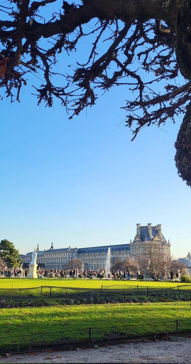 Une petite pause au Jardin des Tuileries #Paris #jardindetulieries #France #promenade