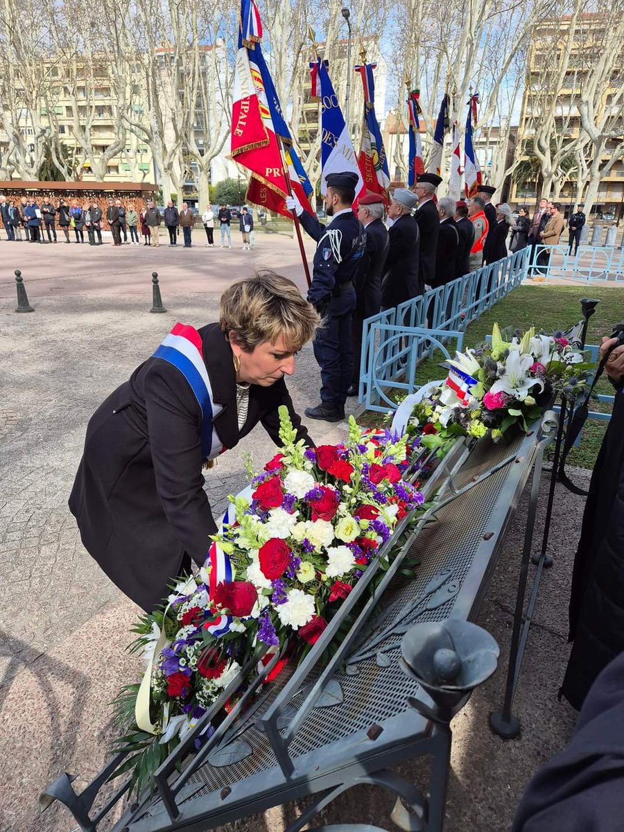 #JourneeHommageVictimesTerrorisme

👥 ️Il y a vingt ans, jour pour jour, les attentats de #Madrid faisaient 191 morts et près de 2000 blessés. A 7h42 du matin, dix bombes éclataient dans quatre trains reliant la banlieue de Madrid à sa gare, Atocha, en pleine heure de pointe…