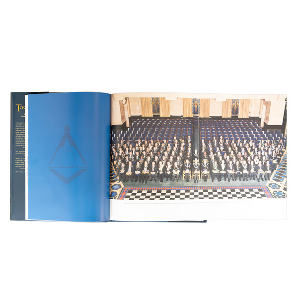 *** New from Lewis Masonic *** Tercentenary : Celebrating 300 Years Of The Premier Grand Lodge by Oliver Lodge A beautiful commemorative book celebrating the spectacular events of the tercentenary year of the United Grand Lodge of England. lewismasonic.co.uk/latest-titles/…