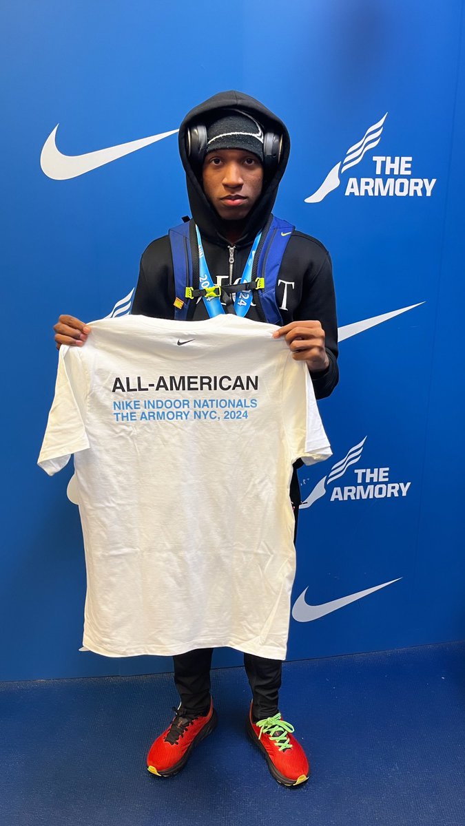 Dariussss3_'s tweet photo. Nationals Over The Weekend . 4x4 relay #1 in Louisiana, 5th in The Nation ❤️ https://t.co/dLVIGY9sWy