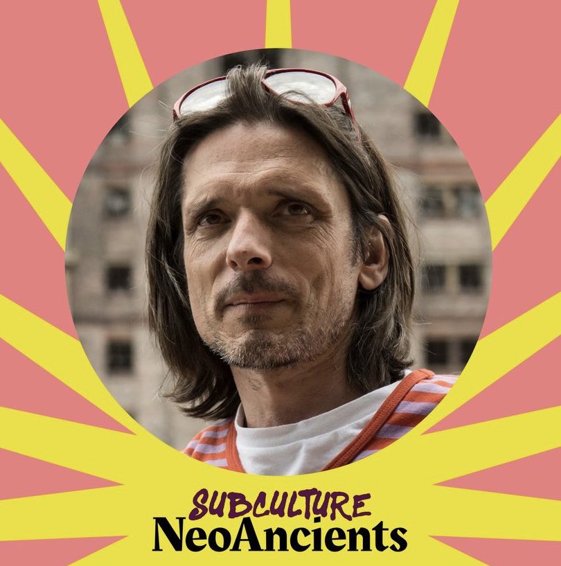 Join Turner Prize winning artist, Stone Henge bouncy castle architect and ardent Folk Archivist, @jeremydeller in conversation with celebrated 'My Albion' podcaster @zakiasewell , at Stroud’s #neoancients festival Tickets thesubrooms.co.uk/whats-on/art-i…