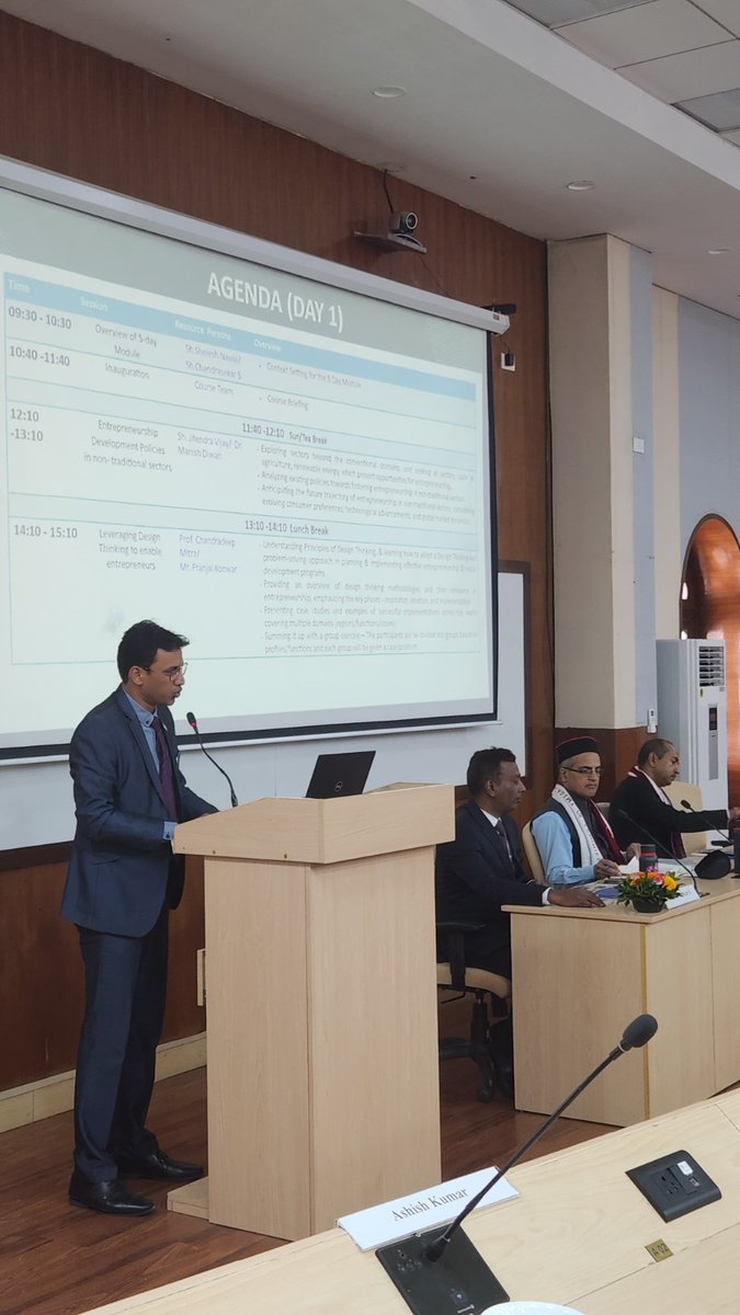startupindia's tweet photo. Shri Shelesh Nawal, Deputy Director, LBSNAA, shared the welcome address, highlighting the need for the "Importance of Entrepreneurial Architecture for a Developed India" course and laying out the course structure.

@LBSNAA_Official | @DPIITGoI | @DoPTGoI 

#StartupIndia #DPIIT https://t.co/48k1u4pKxP