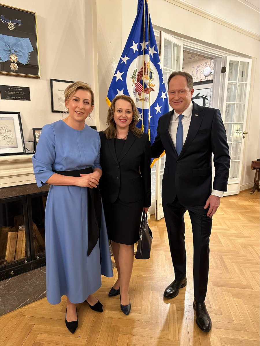 Honoured to have represented @WiisPoland at the International Women's Day Reception on March 8, 2024. A heartfelt thank you to Ambassador @USAmbPoland & Ms. Olga Leonowicz for the invitation. Promoting the WPS Agenda is vital for democracy in Poland 🇵🇱🇺🇸 @WIIS_Global #women