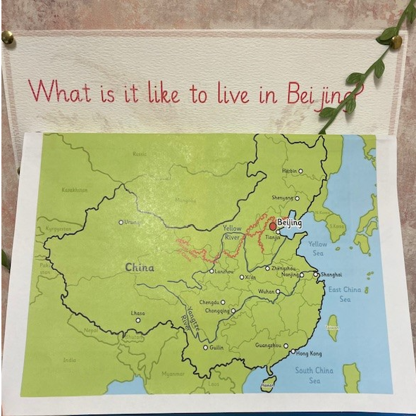WhitewaysY2's tweet photo. So what is it like to live in Beijing? What are the human and physical features? Why do tourists want to go there? This is what Year 2 have been learning about recently :) https://t.co/bcEAPPYJI2