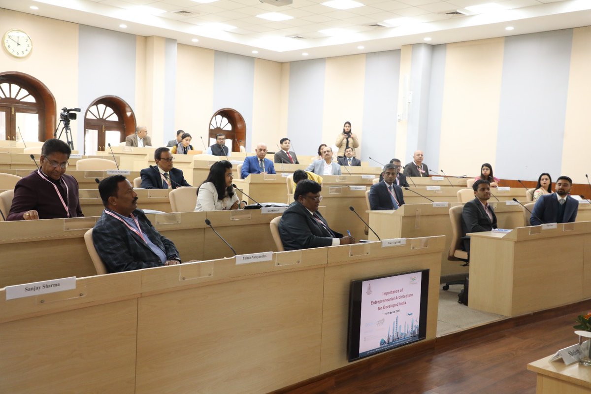 startupindia's tweet photo. As part of Department of Personnel and Trainings 'In-service Training Programme', @LBSNAA_Official in collaboration with @DPIITGoI is undertaking a 5 day course focused on entrepreneurship and innovation. 

@DoPTGoI  @SanjivIRS

#DPIIT #StartupIndia #LBSNAA https://t.co/dvroAYlpHL