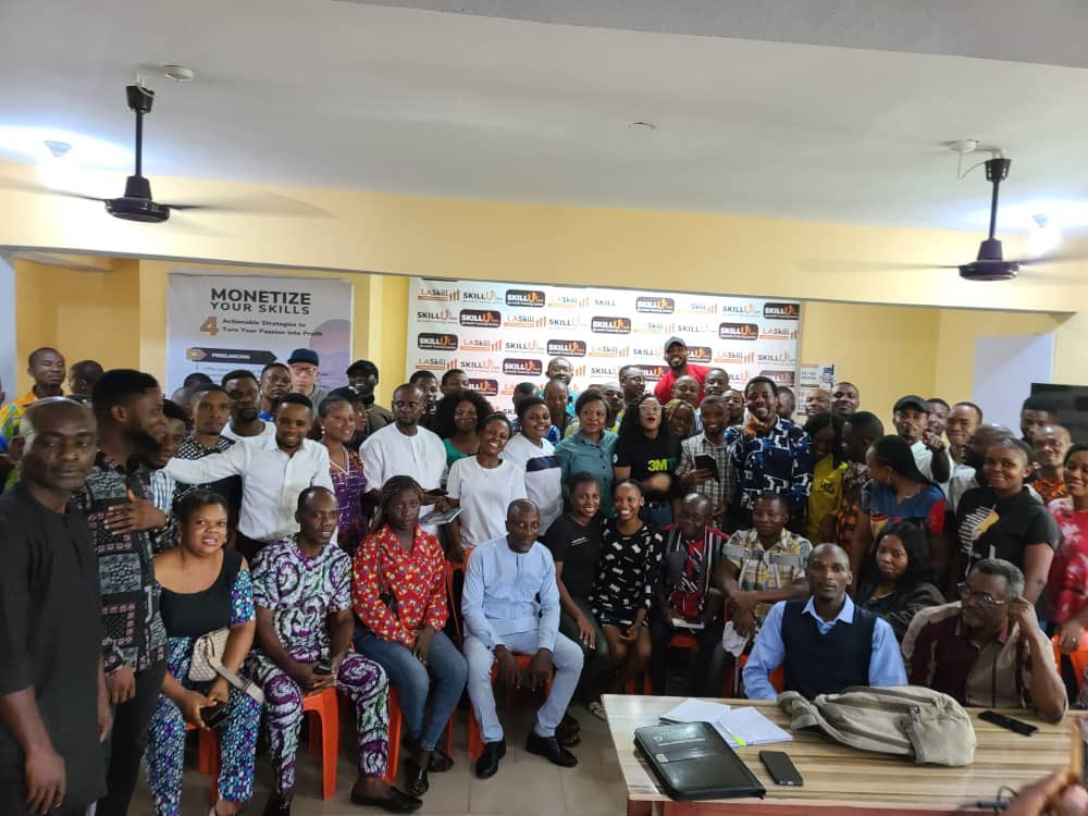 On Saturday, I had a heartwarming experience connecting with our #laytech fellows. It was inspiring to see such a diverse and inclusive group, with participation from people with disabilities. #3MTT <a href="/3MTTNigeria/">3MTT Nigeria</a>