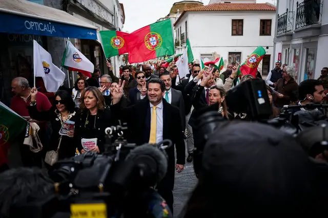 Dünkü seçim sonuçlarıyla birlikte Portekiz de kendi “Kültür ânı”nı yaşamış oldu. Muhafazakâr, popülist ve milliyetçi partilerin oy oranı %50’yi buldu. Avrupa Parlamentosu seçimlerinde bu manzara Avrupa sathında pekişecektir. Artık “dip dalga geliyor” demek zor. Dalga burada. 🇵🇹