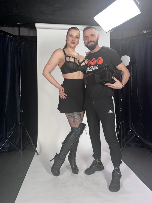 G.G.G by John Thompson #JolleLove  @StefanSteelxxx @TitusFantasy @GGGjohnthompson https://t.co/f3wMw<a href="/tag/jollelove"class="tags">#JolleLove</a><a class="tags" href="/tag/stefansteelxxx">@stefansteelxxx</a>