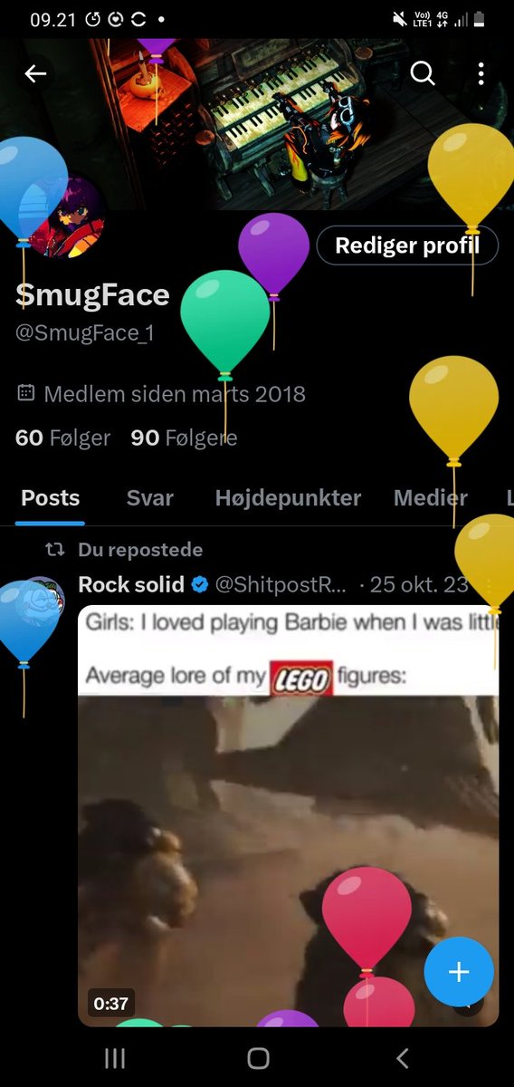 SmugFace_1's tweet photo. Some weird balloons here https://t.co/xI9EaBW3I6