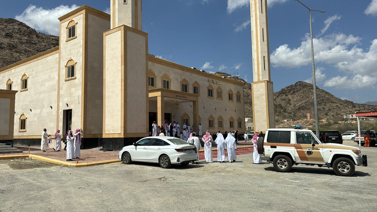 بحمد الله وفضل تم تسليم مشروع جامع ربوع العين والذي يعتبر من اذكى المشاريع التي نفذتها الشركة والذي يعمل بنظام الذكاء الصناعي.
youtu.be/Uh7SihGhYcw?si…