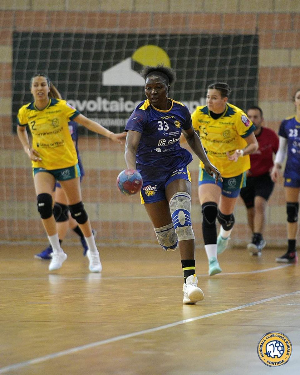 GOAT__plus's tweet photo. #GoHand 🤾🏿

Avec 11 réalisations, Ateba Petronie a terminé meilleure buteur du match dernier opposant son équipe à Mezzocorona. 
#camerounsport
#camerounhand
#hand https://t.co/suvZ8YlNrO