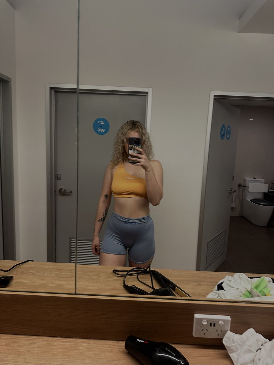 spilledthepix's tweet photo. Trying to get back on track 😭🥰 https://t.co/DKFPvWAxGA