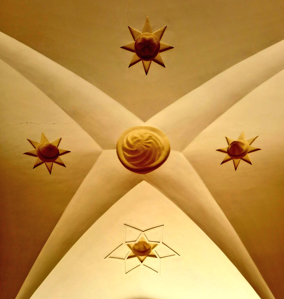 The sun revolves in its infinite majesty, unconquered since the beginning until the end.
Salutations from Mt. Lebanon...
Swastika motif, Deir Al Qamar, Mir Yusuf Palace.