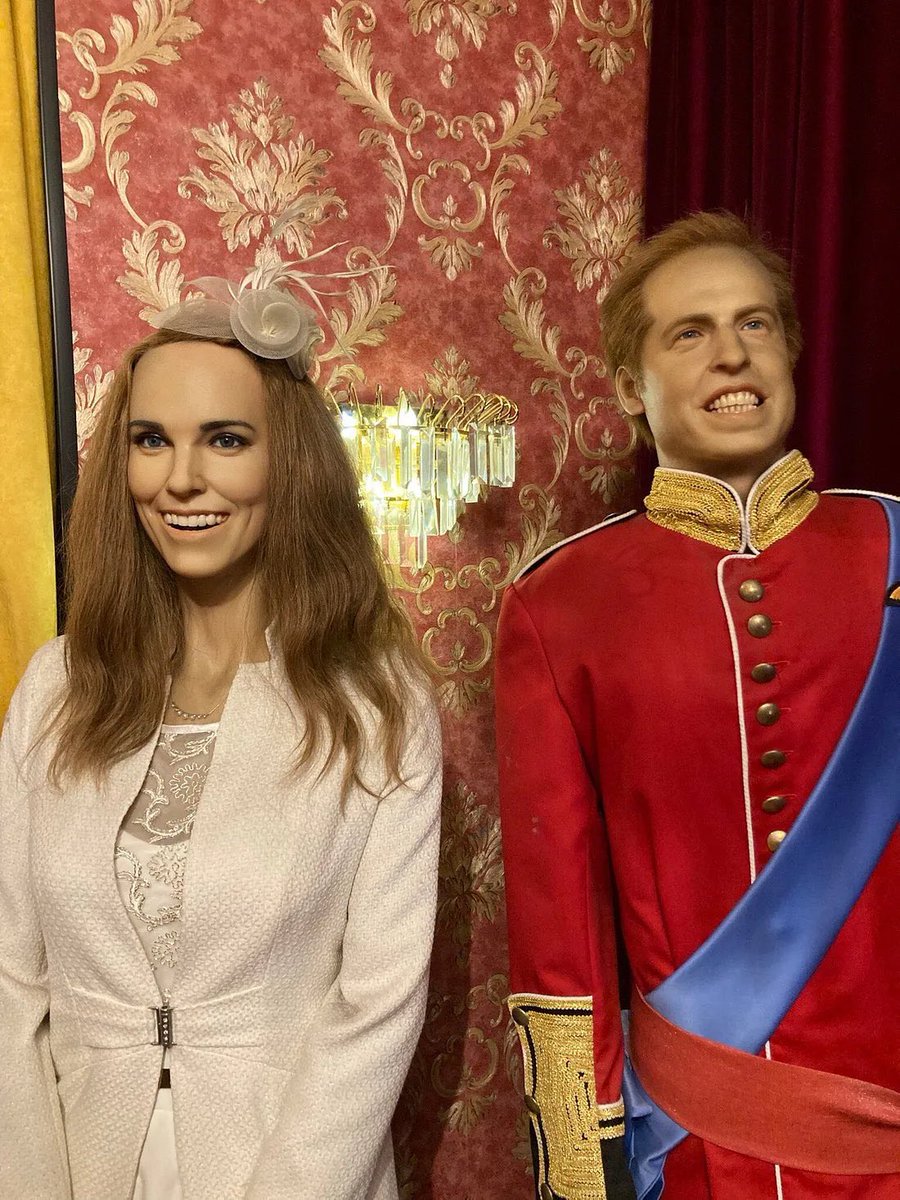 BREAKING: Kensington Palace release new photo of a happy &amp; healthy Prince &amp; Princess of Wales following recent photoshop controversy.

#KateMiddleton #RoyalFamily