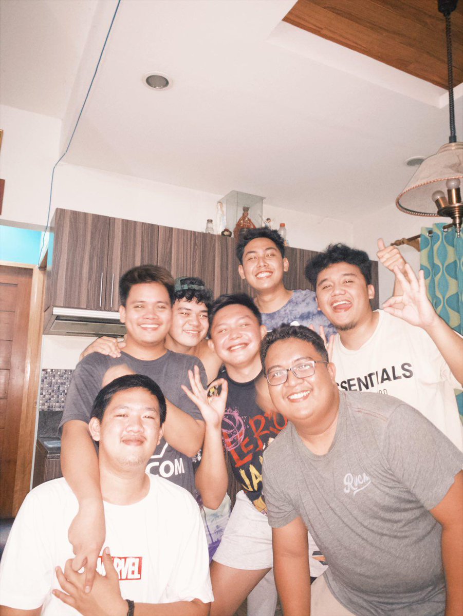 mcrsxz's tweet photo. "Whatever you do in this life, it's not legendary unless your friends are there to see it." 
-Barney Stinson

03/09/2024 https://t.co/AFBDUw4dqa