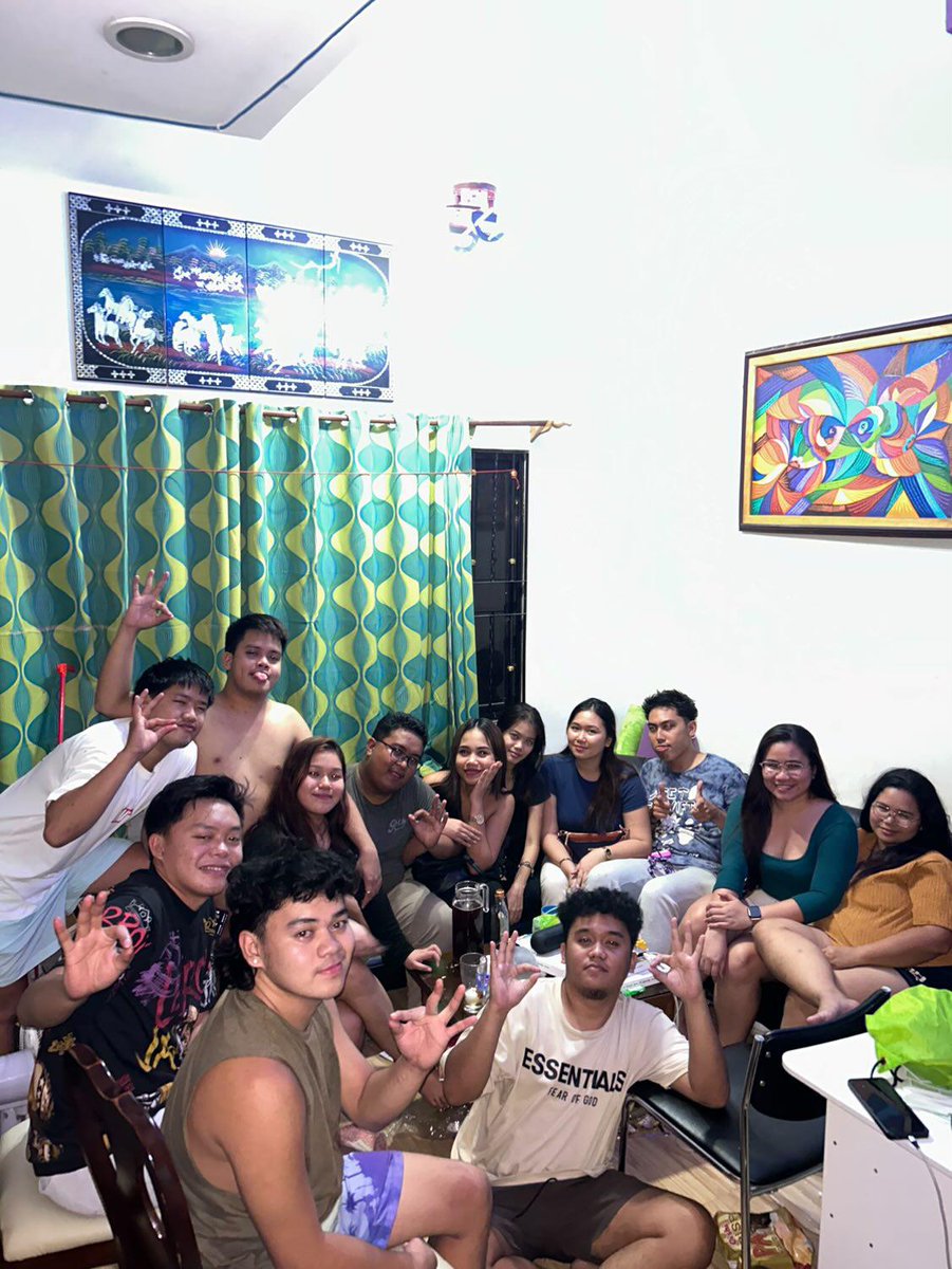 mcrsxz's tweet photo. "Whatever you do in this life, it's not legendary unless your friends are there to see it." 
-Barney Stinson

03/09/2024 https://t.co/AFBDUw4dqa