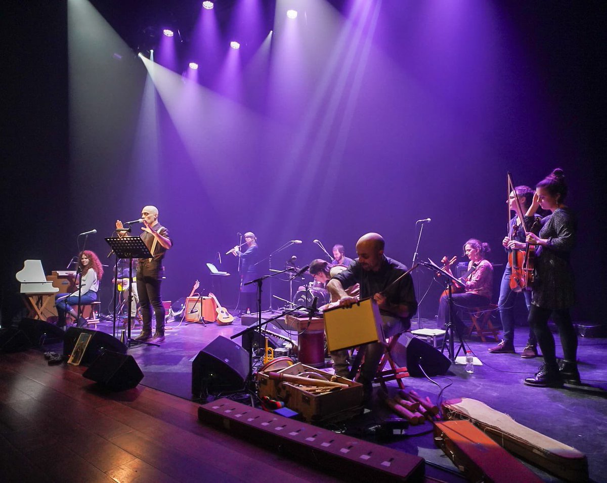 ofireluche's tweet photo. Instantànies del nostre pas per l’Auditori de Banyoles, aquest dissabte.
Contents de retrobar-nos amb el públic banyolí.
Gràcies @culturabanyoles @ateneubanyoles @altersinergies 
#pauriba #fireluche #concert #banyoles https://t.co/fMweQMZgqS