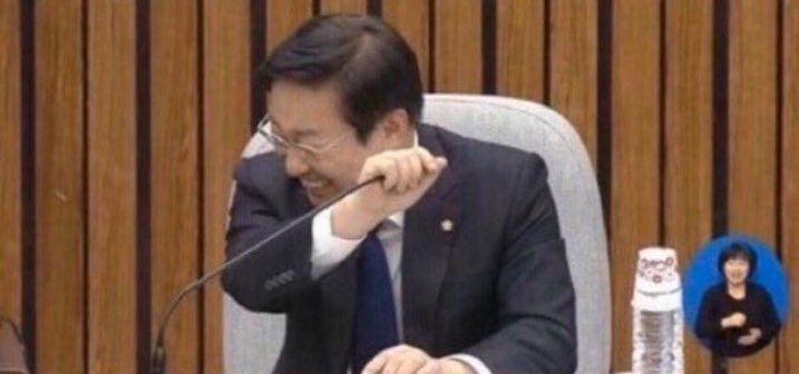 DevyRhulani's tweet photo. @molwantwa_sambo 🤣🤣🤣🤣🤣 https://t.co/CEZ1Uz7Agg