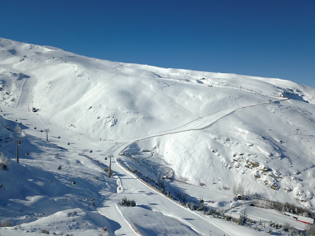 websierranevada's tweet photo. ❄️Bienvenid@s a esta maravilla ❤️
...
📷 11/03/2024
...
#SierraNevada #PasiónPorLaNieve #Nevada #HeavySnowFall https://t.co/yySi5xy50h
