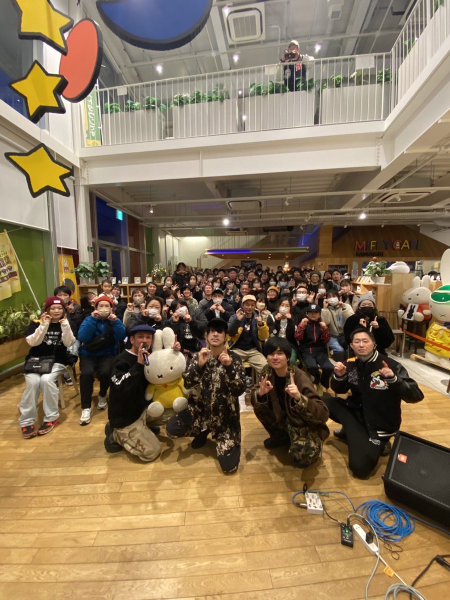 mobstyles_staff's tweet photo. 【THANKS!!】
昨日はランイベント「SMILE RUN」
トーク&ライブ「STAND ON THE NEXT STAGE!!-KAMAISHI-」にご来場いただきありがとうございました!
昨年を上回るお客様のご来場、本当に嬉しいです!
また来年必ず戻ってきます!
#mobstyles
#lowiq01
#村松徳一
#graaca
#viva
#ミッフィーカフェ釜石 https://t.co/JHrQqJvXIp