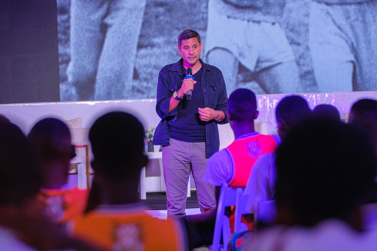 Yesterday, #IOMGoodwillAmbassador Paul Choy joined us at the @AUYouthProgram Youth Pavilion! He encouraged the youth to be actors of change & make use of their power within their individual spheres of influence. He reminded: every action, every decision & every voice matters!