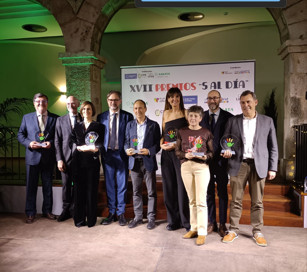 REVISTAFYH's tweet photo. El congreso #Vestial, galardonado por @5aldiaspain. El I #Congreso #Internacional de #Gastronomía #Verde, #Vestial, afianza su posición como #Proyecto de #Mayor Impacto en la Sociedad de 2023, tras obtener el reconocimiento de @5aldiaspain https://t.co/TMNk3jBqpu @Coexphal 🔝🔝 https://t.co/AsrgPXXOS1
