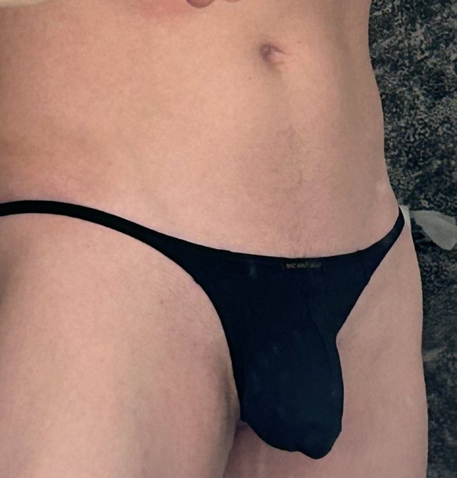 Just went out in public to get some ice in my new &lsquo;European bathing suit&rsquo;.   That was fun! https://t<a href="/tag/stockmarketcrash"class="tags"><span>#stockmarketcrash</span></a>