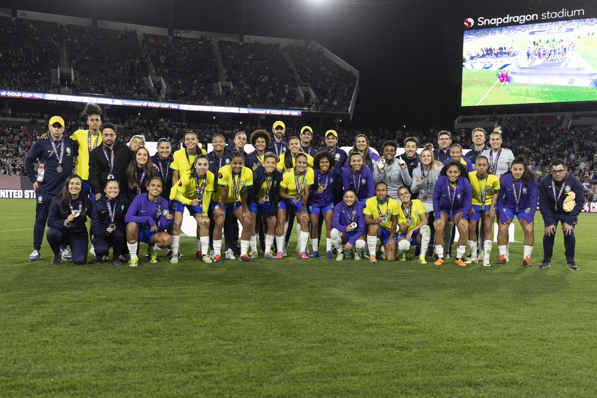 💙🤍🌎 |INTERNACIONALES| La <a href="/SelecaoFeminina/">Seleção Feminina de Futebol</a> 🇧🇷 de <a href="/Taata_Siilva/">Thaís Ferreira!</a> subcampeona de la <a href="/GoldCup/">Gold Cup</a> con titularidad incluida de nuestra guerrera👏🏻 tras acabar la final 0-1 ante Estados Unidos 🇺🇸 

¡Muchas felicidades Thaís por este gran torneo!🫶🏻💪🏻

#UDTenerife #ContigoVamosAPorMás