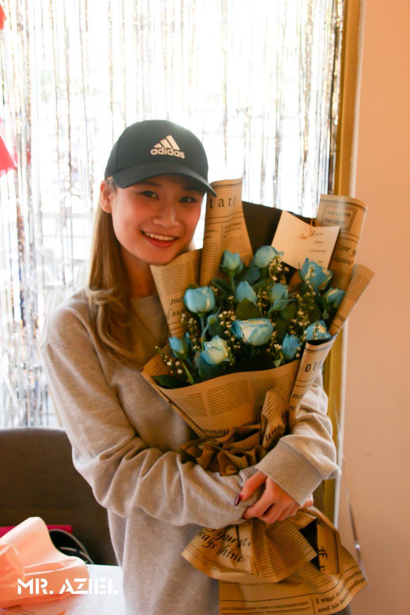 rocher_universe's tweet photo. A day with YARA PH & Cocoon' | Rocher Photos
-
Thank you Universe and Cocoons na pumunta sa debut anniv ng YARA kahapon ๐ฅฐ To more gatherings with you! ๐
#DebutYARAnn1versary
YARA PH #YARA_ph
#YARA_PH #YARA #YARA_ROCHER #UNIVERSE #PPOP #PPOPRISE #YARA_COMEBACK YARA PH https://t.co/MbkONATkM2