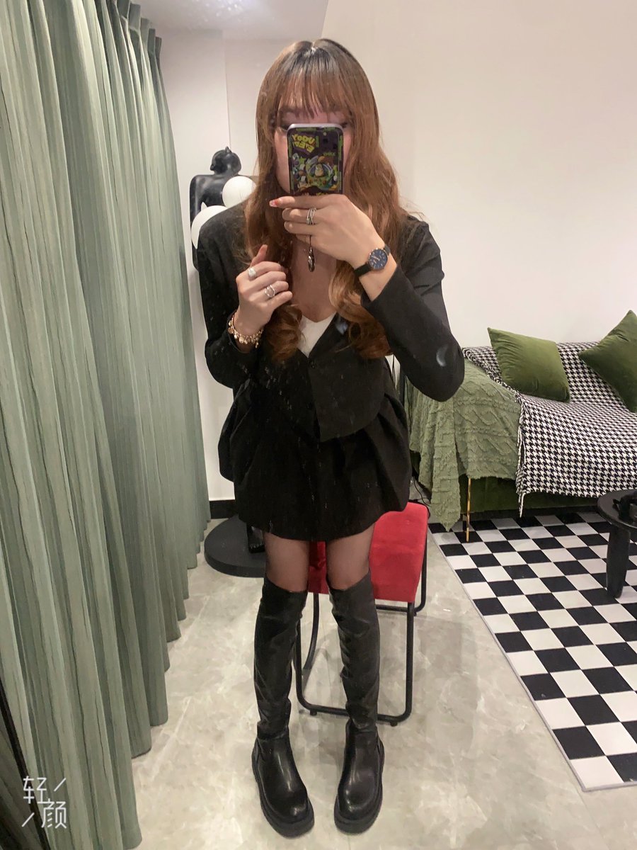 分享女生节记录，终于买到合适的靴子了，开心😁😁😁😁

#偽娘 #變裝 #crossdresser #CD #sissy #伪娘  #男の娘 #女装子 #女装男子 #高跟鞋  #男娘
