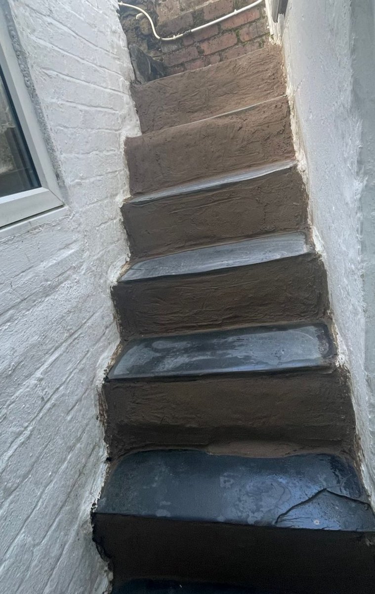 Never too old to learn (or try !) news skills ! This weekend saw me pick up a trowel and learn to work with mortar ! Quite proud of my efforts …..not the neatest I’m sure - but I did it !  💪