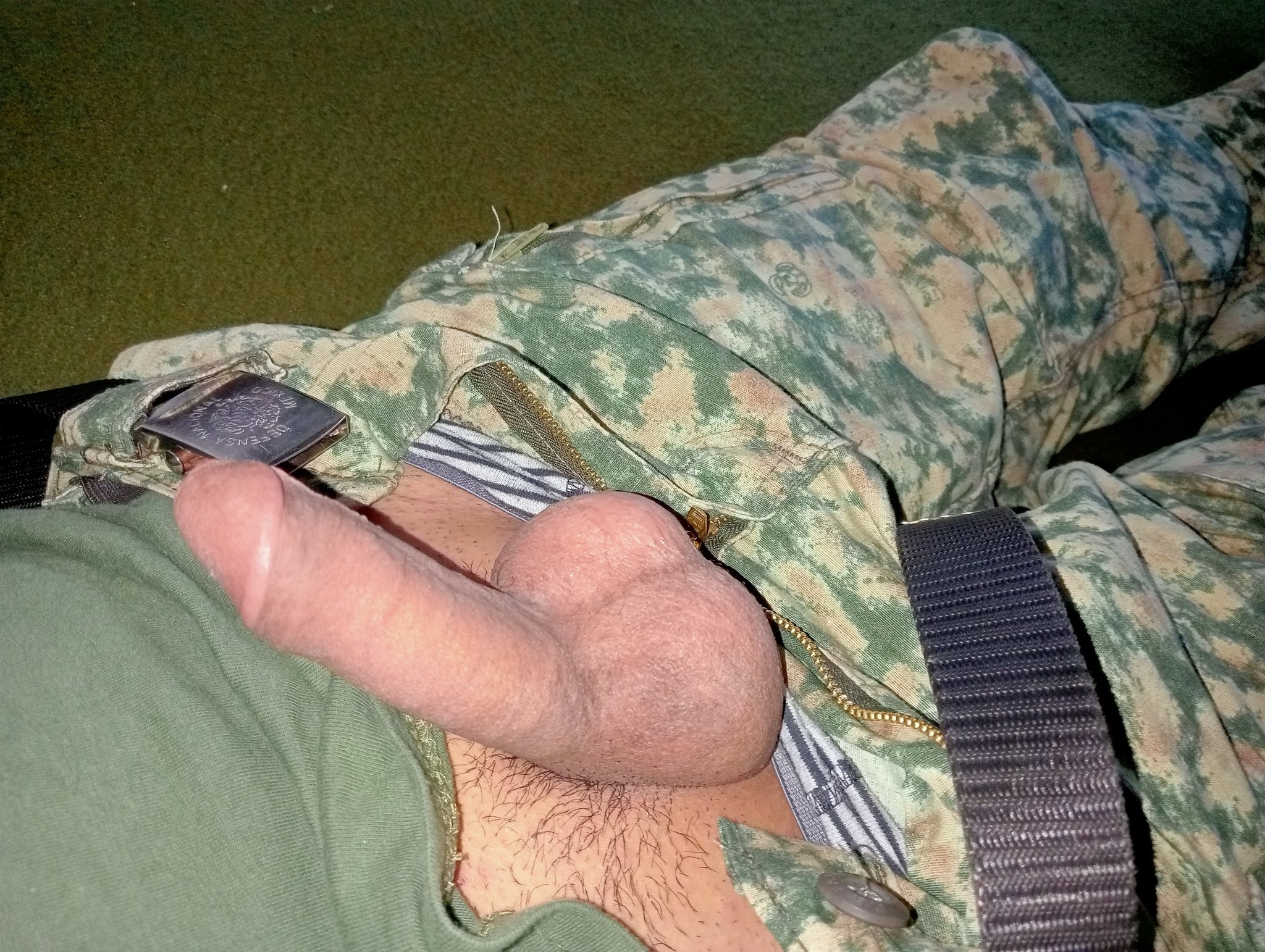 Militares y Policias hot on X: Huevos t.coz9Z1Vn7cKZ  X