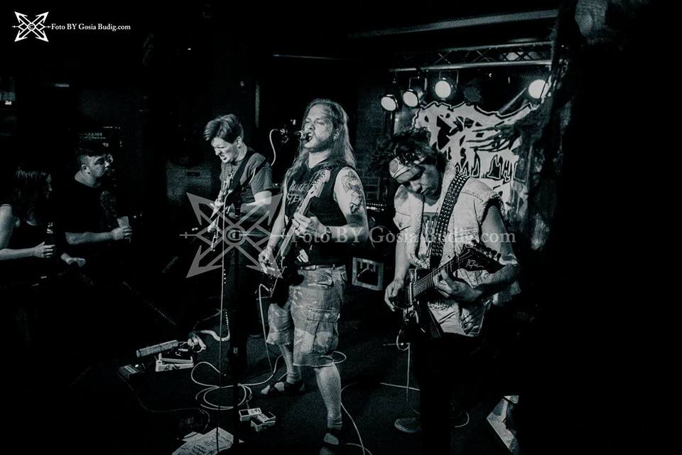 EgomindProject's tweet image. Past project pics
Thunder Tits´ Heavy Metal (most active 2011-2014) 
Urðun´s Death Metal (most active 2014-2019) 
Skyfolk´s Space Metal (2017-2024)
Soon I will finally reveal the teaser for this solo project..
#HEAVYMETAL #deathmetal #metal #musicislife #artists #screaming