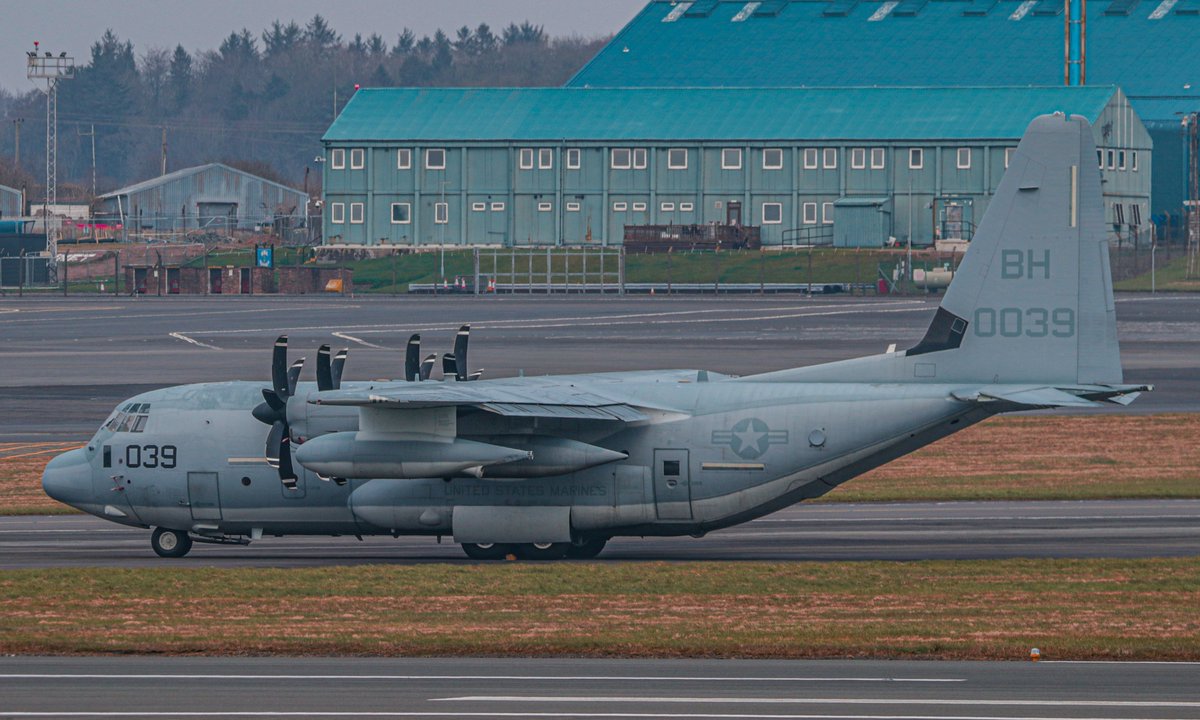 United States Marine Corps KC-130J parked up at #PrestwickAirport which arrived on Friday night and departed on Sunday afternoon #AvGeek #RadioGeek #MilMonWorld