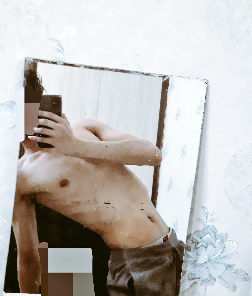 GayButPersian's tweet photo. خلاصه که ربطی نداره🩱🏳️‍🌈 https://t.co/emRZGkddKW
