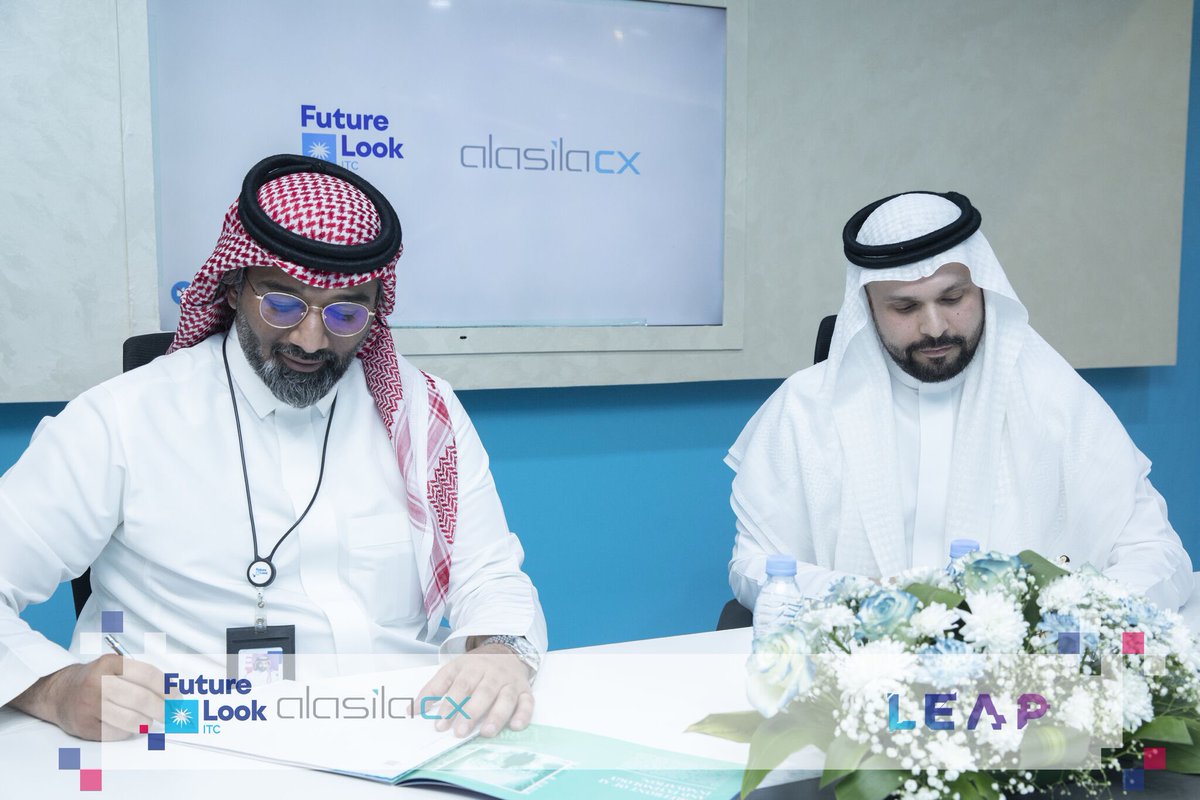 في سياق تعميق التعاون المتبادل والارتقاء بتجارب العملاء من خلال استخدام تقنيات الذكاء الاصطناعي وتحليل البيانات، يشرفنا في فيوتشر لووك أن نعلن عن توقيع شراكة استراتيجية مع AlasilaCX | الأصيلة - تجربة العميل، الرائدة في مجال تحسين تجربة العملاء. هذه الشراكة تسعى لإطلاق مشروعات