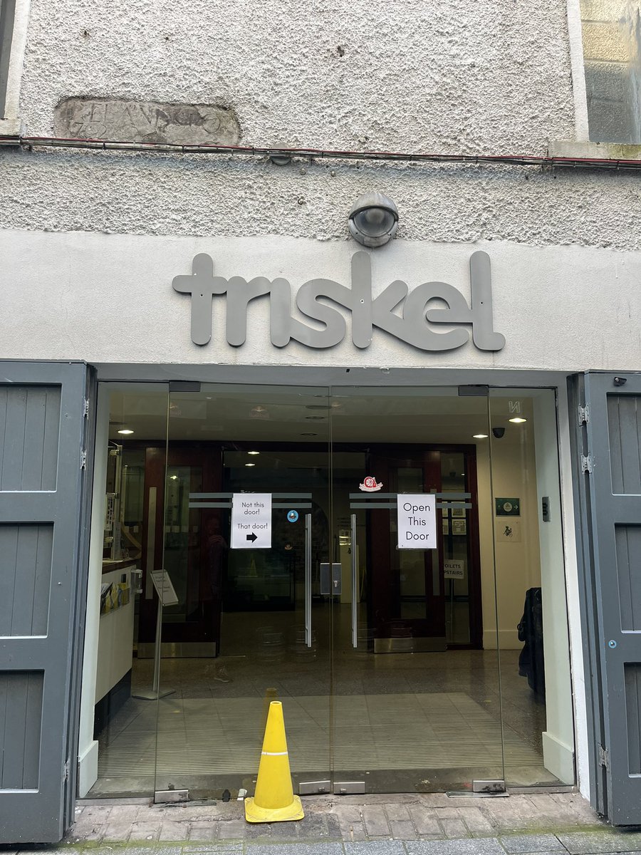 Live from @TriskelCork @RTERadio1 at 10am - it was here in 1996 Cillian Murphy began his acting career in the powerful Disco Pigs... I’ll have former teachers, friends as well as local reaction…