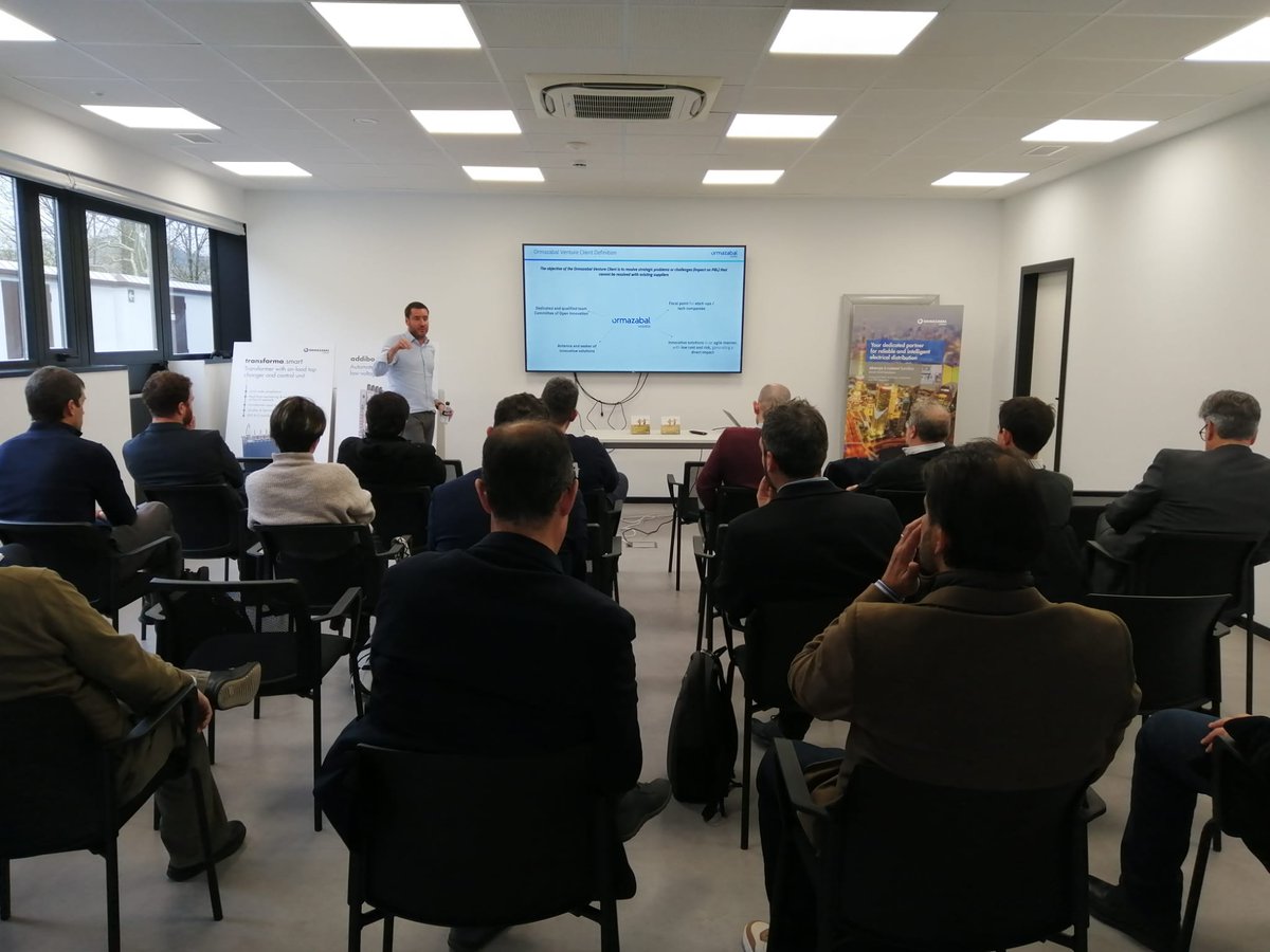 Uktena_es's tweet photo. La semana pasada, estuvimos en📍Bilbao participando en los eventos organizados por el programa @bind40 de aceleración de #startups.
Tuvimos la ocasión de conocer muchas compañías innovadoras y participar en un #workshop con Paul Celen.
¡Gracias #BIND40 por la oportunidad!🚀 https://t.co/DmBzF6TZ16