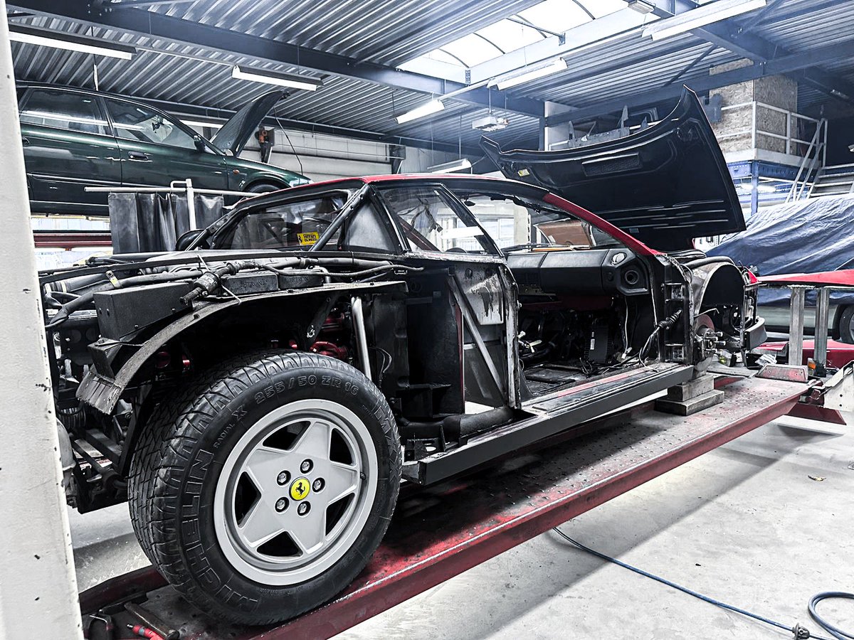 NielsvanRoij's tweet image. Coachbuilding Guida Touring Sport. 

Niels van Roij Design unveils the name of this targa coachbuilding project: Guida Touring Sport.
______

#ClassicCars #coachbuilder #bespoke #luxury #Supercar #Hypercar #LuxuryCars #timeless #DrivingElegance #LuxuryCars #ClassicCars #bespoke