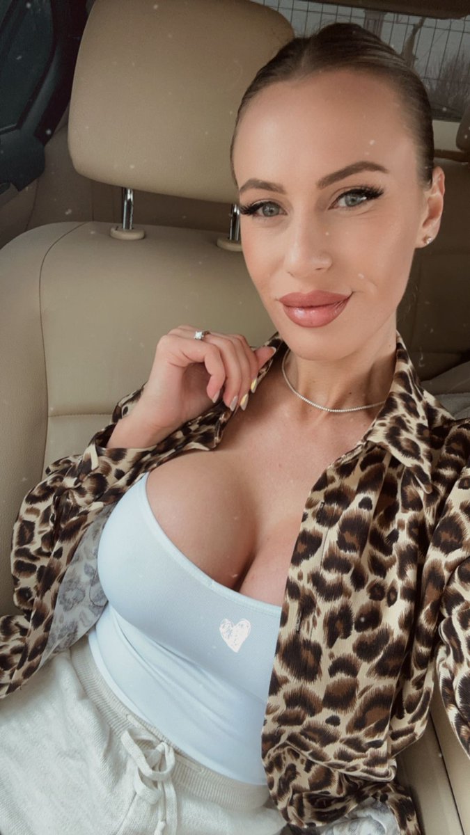 The leopard Queen is here, come and say Hi, i'm streaming right now! stripchat.com/JessyRey @Stripchat_VR @FransvanVeenend @PromoNaomi @IAqteam @Quinnwendy_sex @AdelyneRX