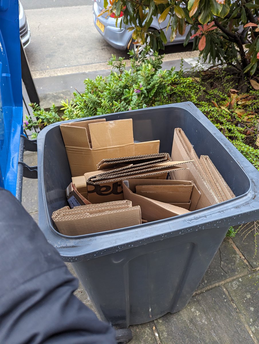 smdatt's tweet photo. @ContactCroydon Hi, My paper bin was not collected on 06/03/24. Reason given was "Not presented". The bin was next to the general waste bin which was collected just fine. I can no longer appeal via the automated system. Please resolve. https://t.co/bvWdDmWlqr