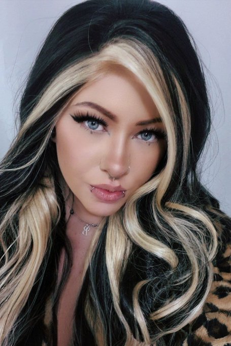 Send &pound;30 and I'll send you a video making myself cum whilst moaning your name today x  Also choose the