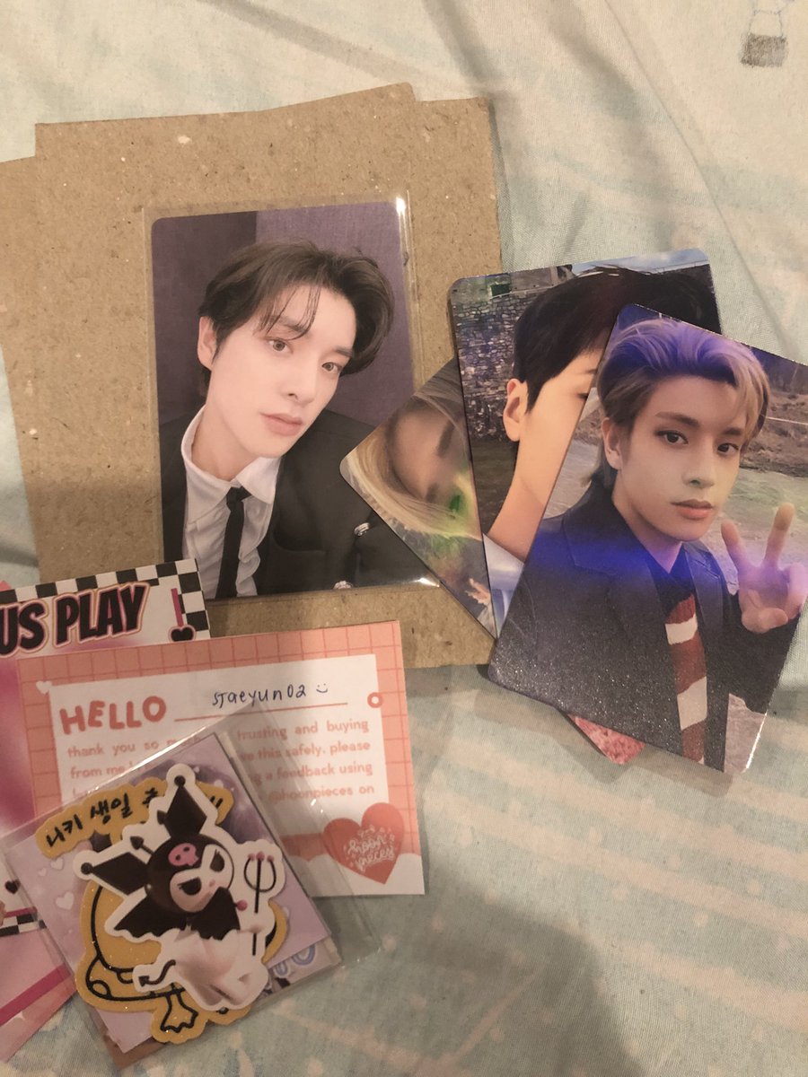kookwives0's tweet photo. Love Mail 💌

Hii @hoonpiecesud @wwinarchive @ikeungdan @xivsll !! sorry late post po 😭 but I have received the items na po ❤️ Thank you!! til next time po ulit if ever hehe 

 #annproofss #wwinceived #monimamon #fromxivie https://t.co/iERABSUJ9r