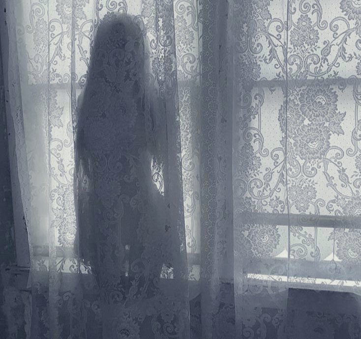 TuShews00's tweet photo. Would you guys like a southern goth/ gloomy coquette thinspo thread. If so, do you want to be tagged? ⋆౨ৎ˚⟡˖ ࣪ https://t.co/mYb9ZRzYv1
