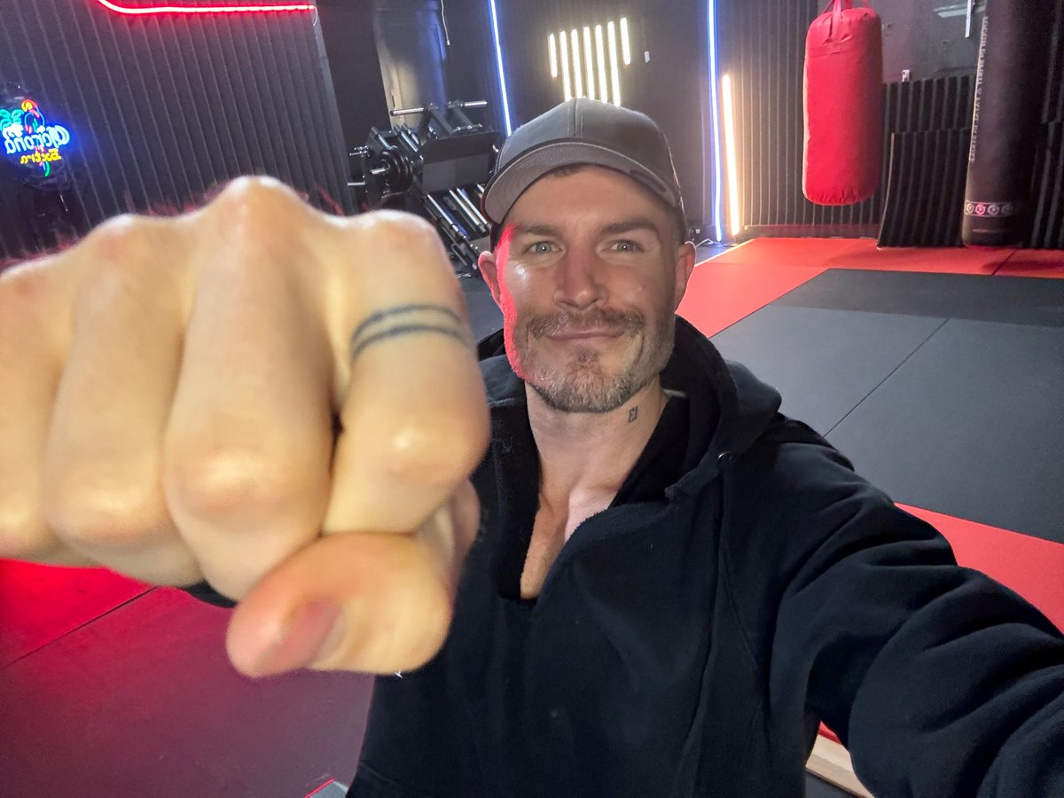 Alex Becker 🍊🏆🥇 tweet media